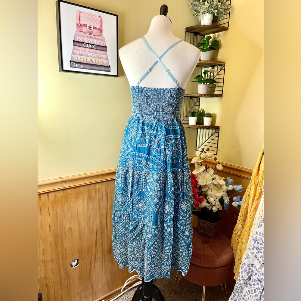 🌷Brand New halter eyelet dress fully embroidered can fit Sm up to M price firm! - Picture 4 of 6